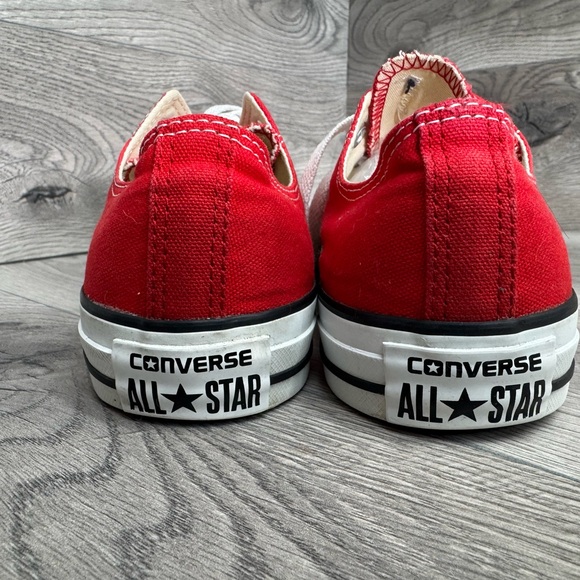 Converse Chuck Taylor All Star Low Top Red Sneakers Shoes Mens 7 Womens 9 - Picture 9 of 13